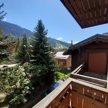 Les Merisiers Готель