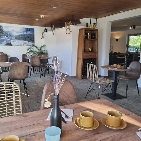 Szálloda Les Merisiers 3*