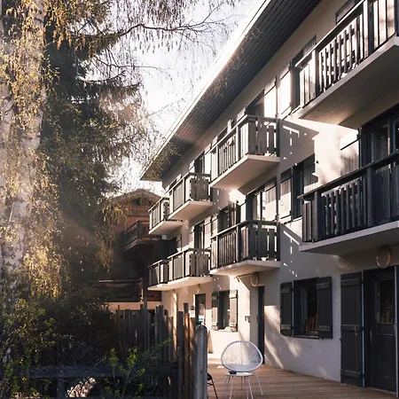 Hotel Les Merisiers 3*